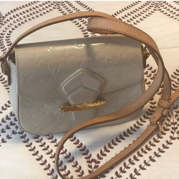 Cute! Vintage Louis Vuitton bag 💋 - Picture 3 of 15